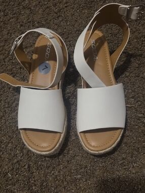 🔥NEW🔥 SODA Women's White Espadrille Sandals